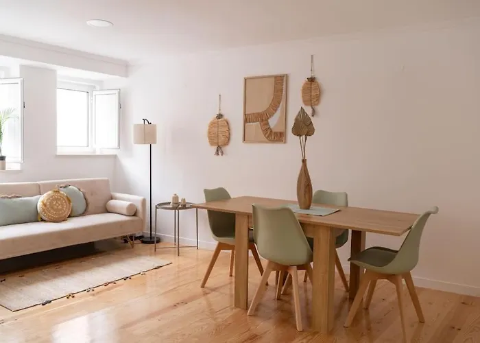 Cozy Bohemian Flat - Mint